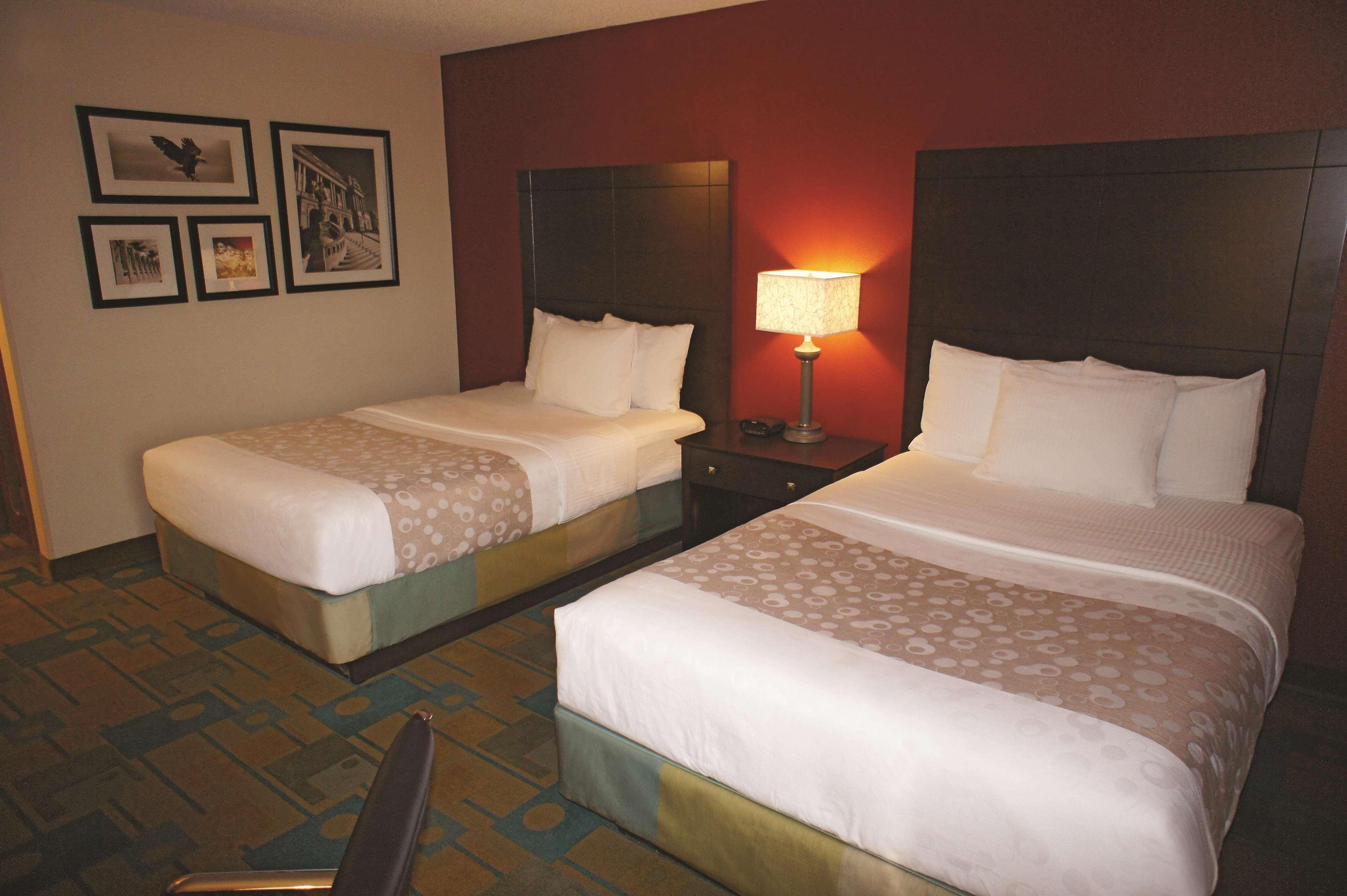 La Quinta By Wyndham Plattsburgh Hotel Buitenkant foto