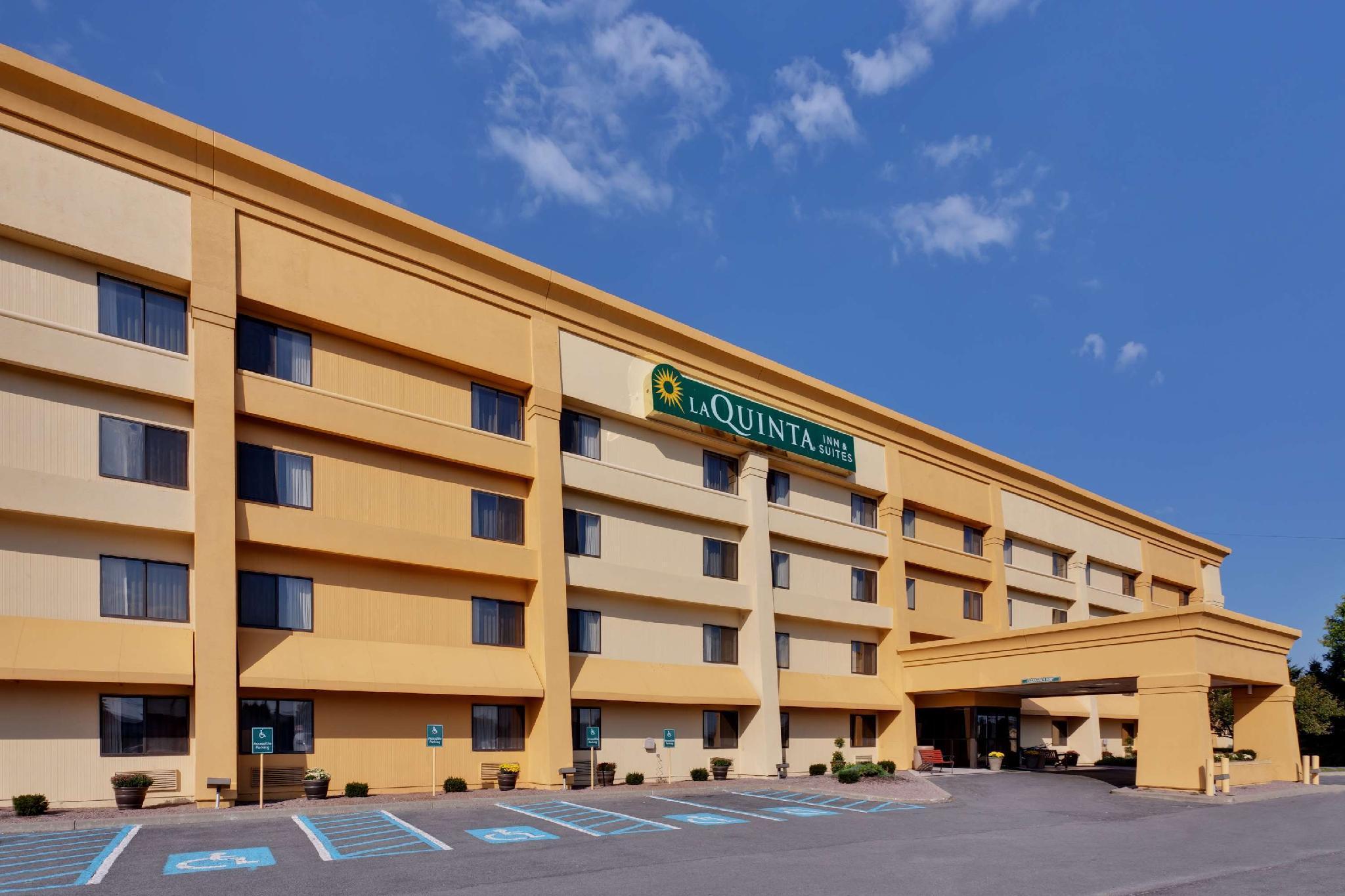 La Quinta By Wyndham Plattsburgh Hotel Buitenkant foto