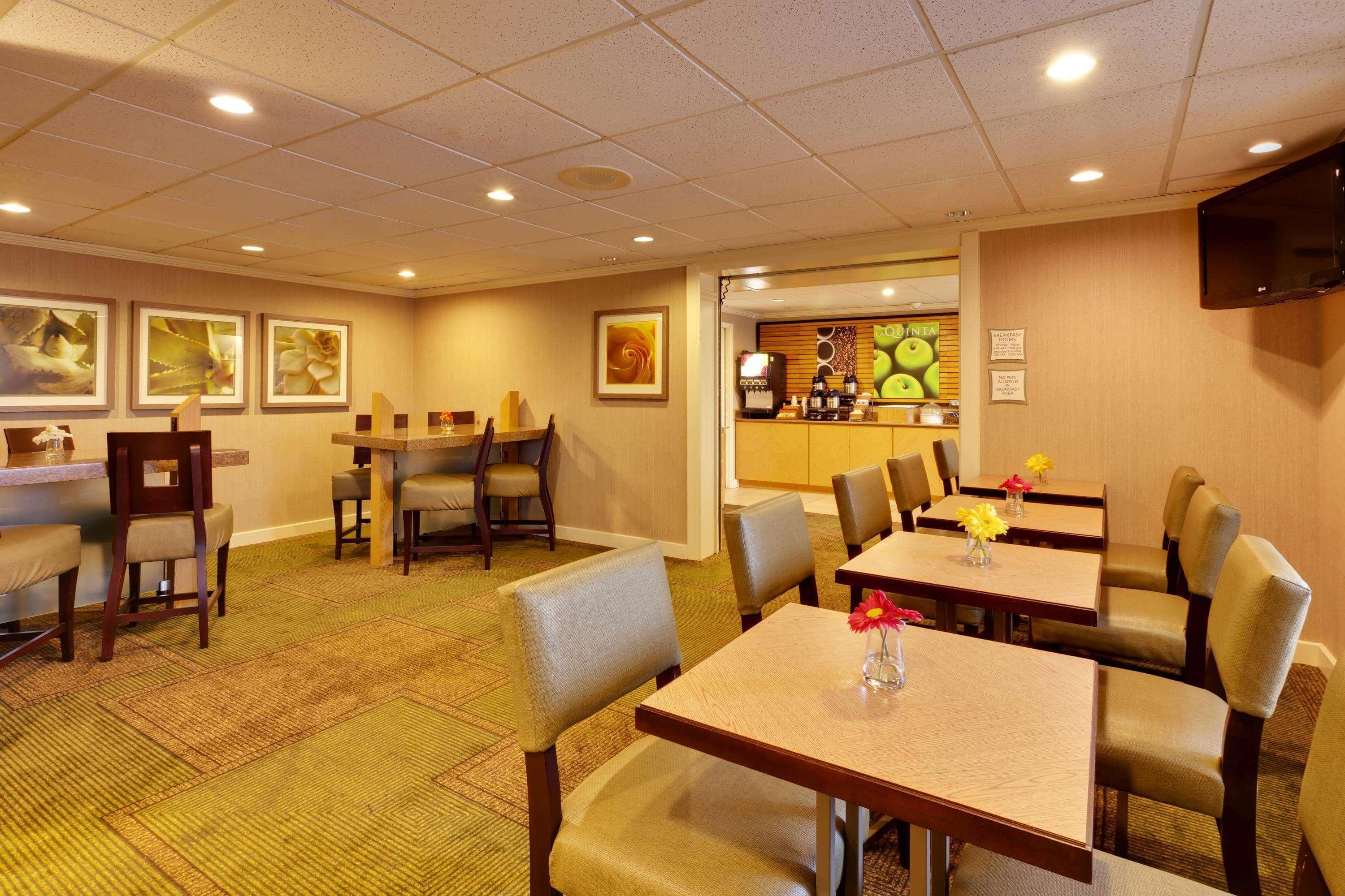 La Quinta By Wyndham Plattsburgh Hotel Buitenkant foto