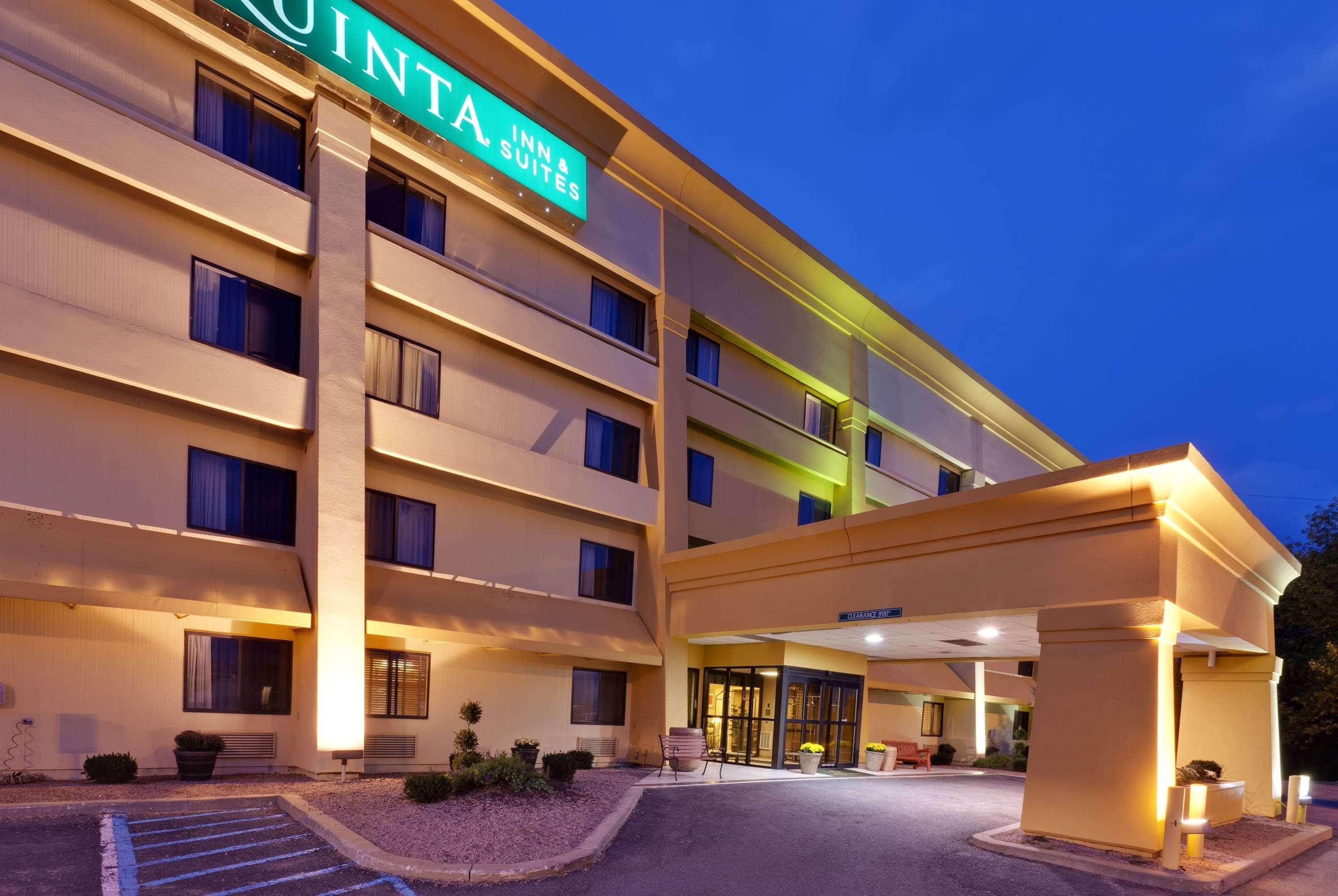 La Quinta By Wyndham Plattsburgh Hotel Buitenkant foto